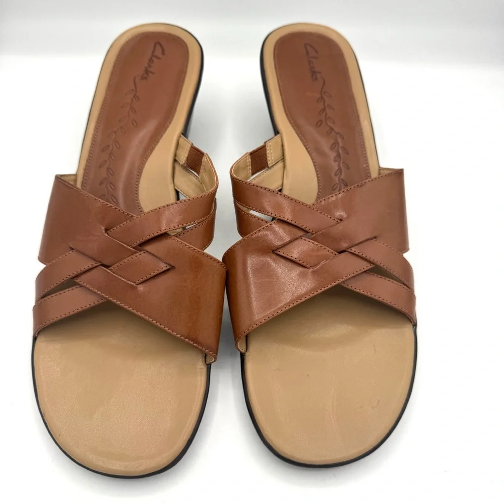 CLARKS Brown Woven Leather Cross Strap Slide Sandals Notched Wedge Heel Size 11